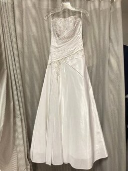 Levné svatební šaty vhodné i na věneček ve vel.36