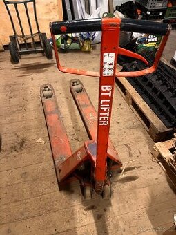 Paletový vozík BT Lifter – pojízdný, neudrží tlak
