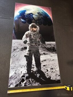 Obraz kosmonauta krytý sklem