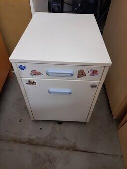 Kancelářský kontejner se zásuvkami Rozměry:  v:63 x š:46 x H