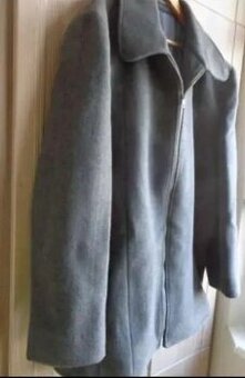 Pánský třičtvrteční kabát