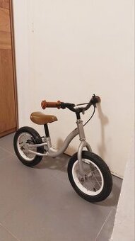 Odrážedlo po servisu