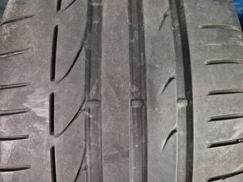 245/35 R18 BRIDGESTONE (4,5mm) č.16113/b8
