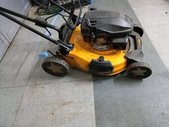 Benzínová sekačka