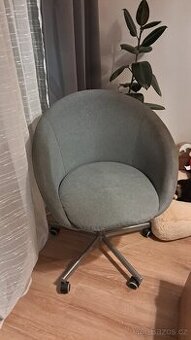 IKEA otočná židle SKRUVSTA - daruji
