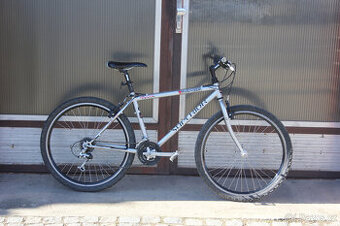 HORSKÉ KOLO SUPERIOR V PĚKNÉM STAVU