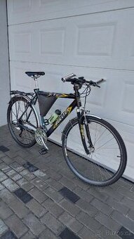 Pánské trekingové kolo