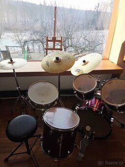 Prodám bicí Sonor