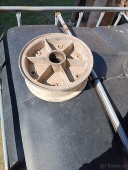 Disk na přívěsný vozík pneu 4,00x8