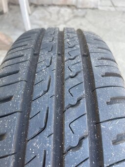 2 x zánovní letní pneu 175/65 R14 82T s disky