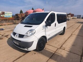 Renault Trafic 2.0 dCi - 9 míst