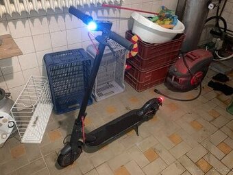 Prodám - koloběžka Xiaomi M365