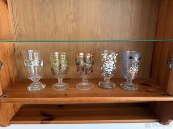 Starožitné sklenice grogovky