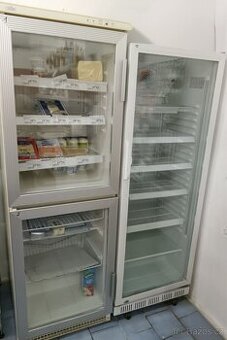 Prosklená chladící lednice