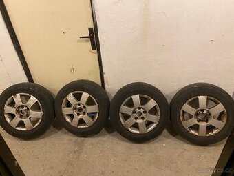 2 sady kol. 195/65 (R15)