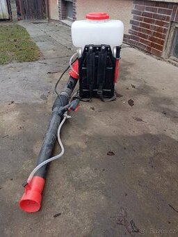 Benzínový zádový postřikovač HECHT 459