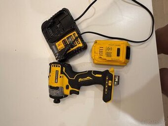 Impact DEWALT DCF809N