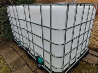 IBC kontejner 1000l od potravinového sirupu