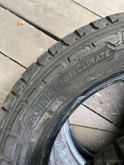 215/60R17 Michelin Agilis CELOROČNÍ