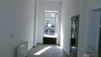 Pronájem obchod 35m2 Staré Brno - 1