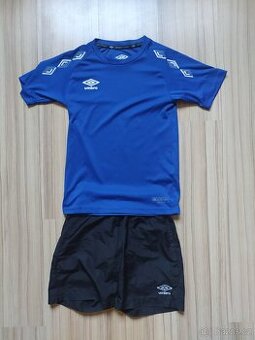 Sportovní set triko a kraťasy