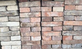 Prodám cihly/pálené cihly/starší cihly