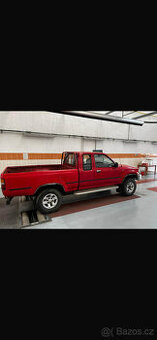 Pneu s disky 255/70 R15 Toyota Hilux