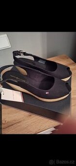 Iconic Elba Tommy Hilfiger nové vel. 36