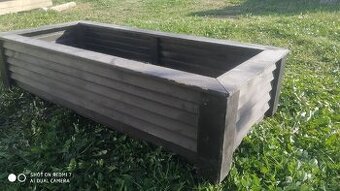 Bedna na květináče