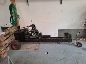 Štípačka dříví