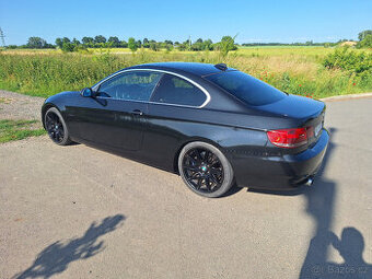 BMW 335i e92, automat, zadokolka, R19