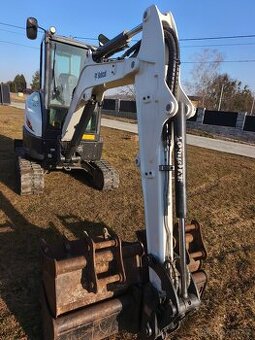 Půjčím ,pronajmu  Bobcat E27 2.7 tuna