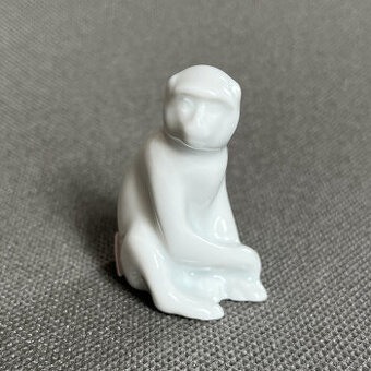 Royal Dux Porcelánová soška Opička V 6 cm