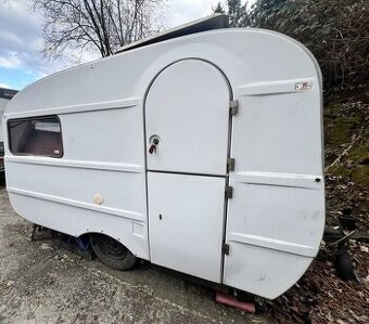 Karavan Thrun-Eicher 375