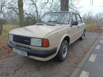 Škoda 120 L