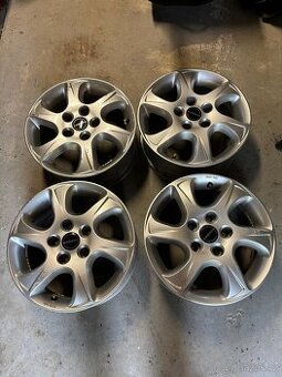 4x ALU disky Borbet 6Jx15H2, 5x114,3, ET 45