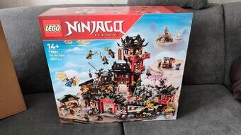 Lego 71861 Staré město: 15 let NINJAGO