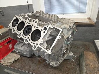 nabízim blok motoru BMW 745D 242kw 448D1 M67D44
