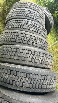 295 80 R22,5