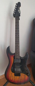 Zánovní elektrická kytara ESP LTD SN-1000HT
