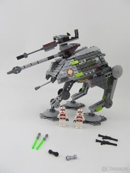 Lego set 7671 Star Wars Terénní útočná jednotka AT-AP Walker
