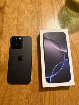 Apple iPhone 16 Pro 256 GB – plně funkční, prasklá záda