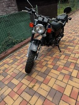 Yamaha TW 125 - 1