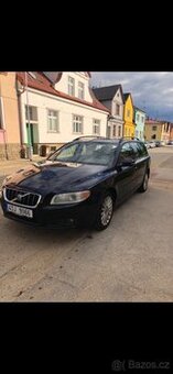 Prodám Volvo V70 rok 2009 motor 2.4 tdi manuál