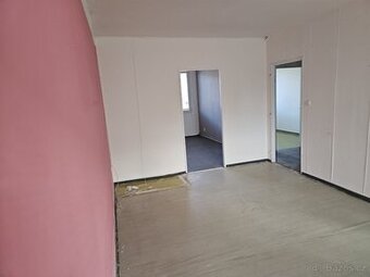 Byt 3+1/lodžie, Jílové, Praha západ
