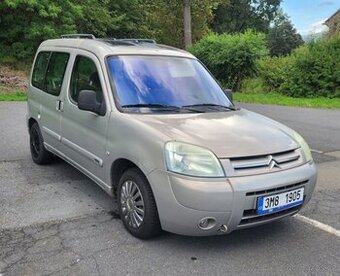 Citroen Berlingo 1.4i benzin + plyn 55kw rok 2003 tažné