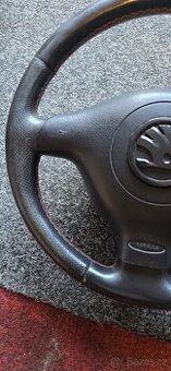 Volant Skoda RS
