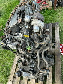 Motor 2,0 DCi 110kw M9R rok výroby 2010 - 1