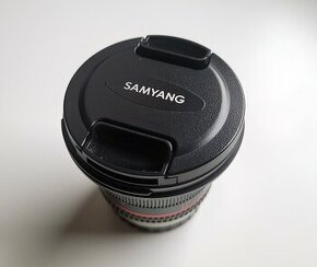 Objektiv Samyang 12mm/f2,0 pro Fuji X