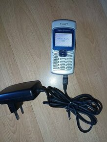 Prodám retro telefon Sony Ericsson